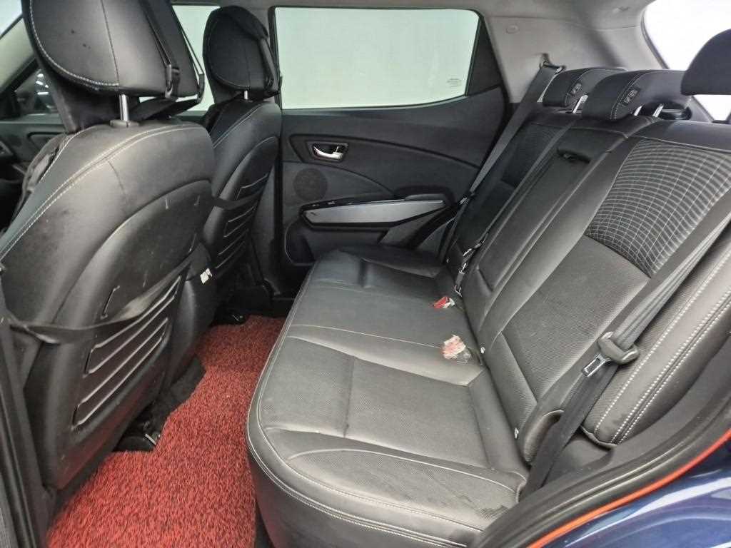Ssangyong Tivoli - Vista 12