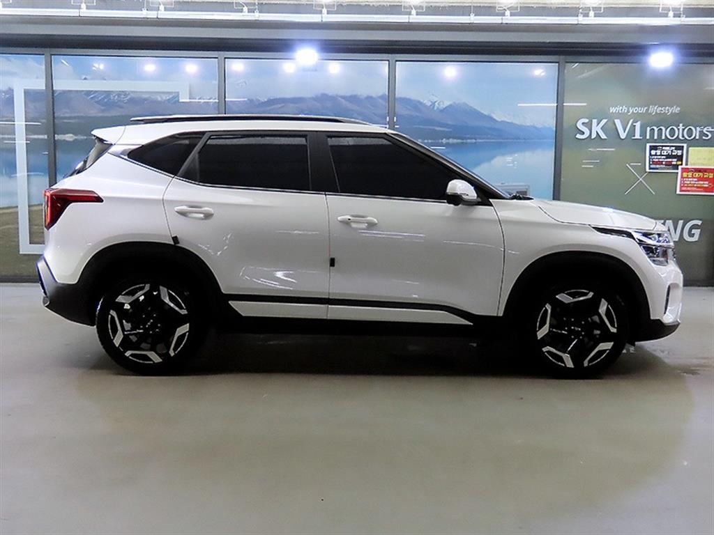 KIA Seltos - Vista 3