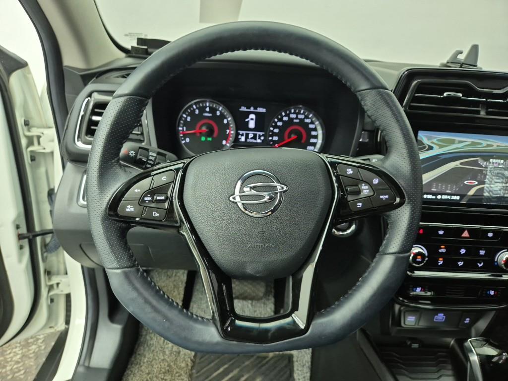 Ssangyong Tivoli - Vista 9