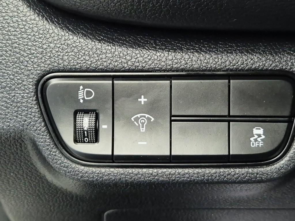 KIA Seltos 2025 Blanco - Importación desde Corea - HF Imports Iquique - Foto 17