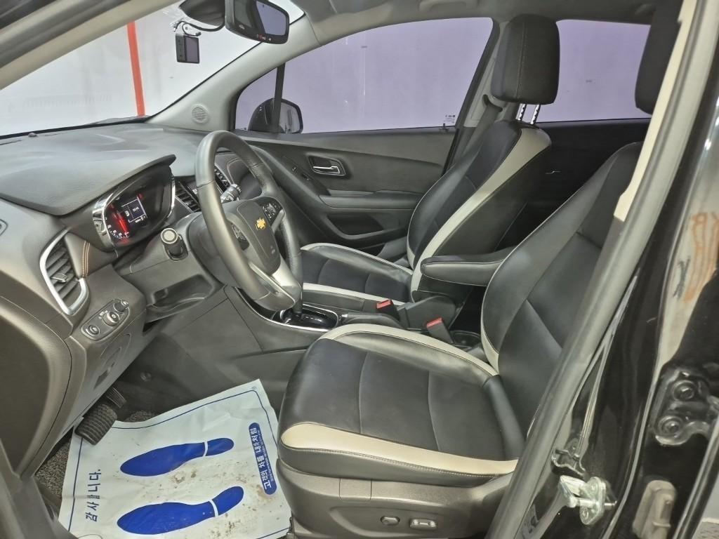 Chevrolet Trax 2018 Negro - Importación desde Corea - HF Imports Iquique - Foto 17