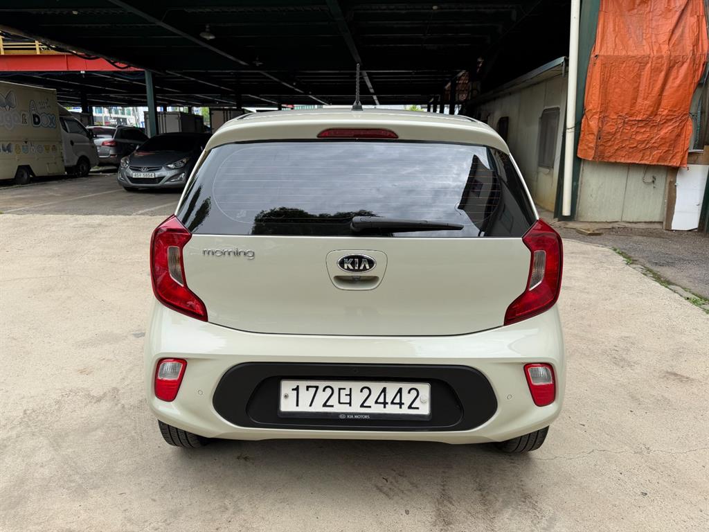 KIA Morning - Vista 4