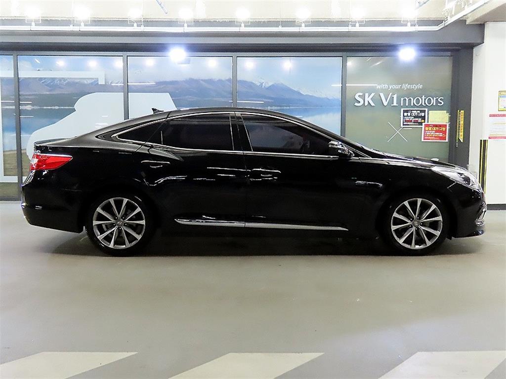 HYUNDAI Grandeur - Vista 3