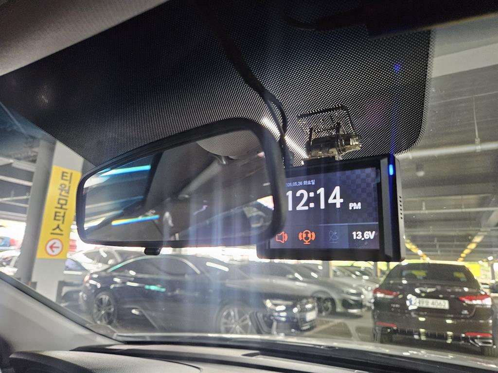 HYUNDAI Sonata - Vista 10