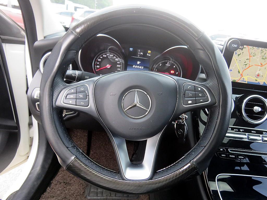 Mercedes Benz C Class - Vista 11