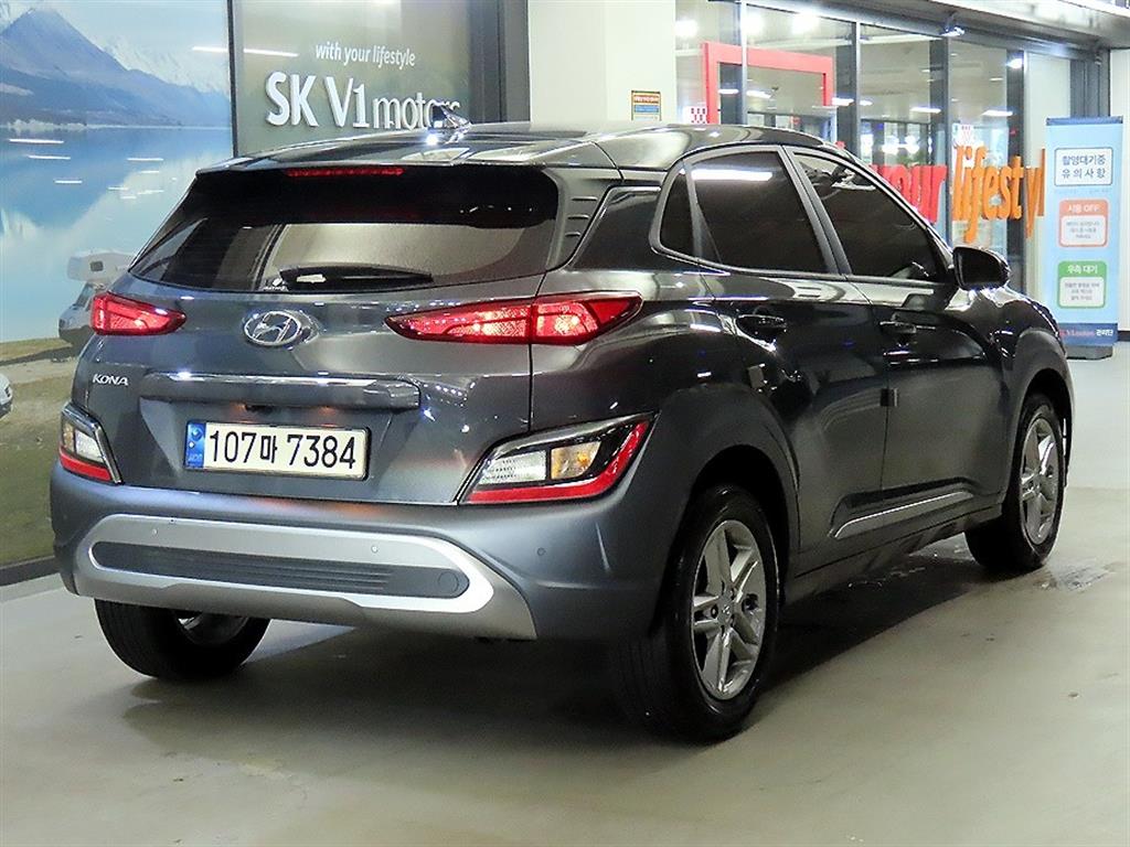 HYUNDAI Kona - Vista 4
