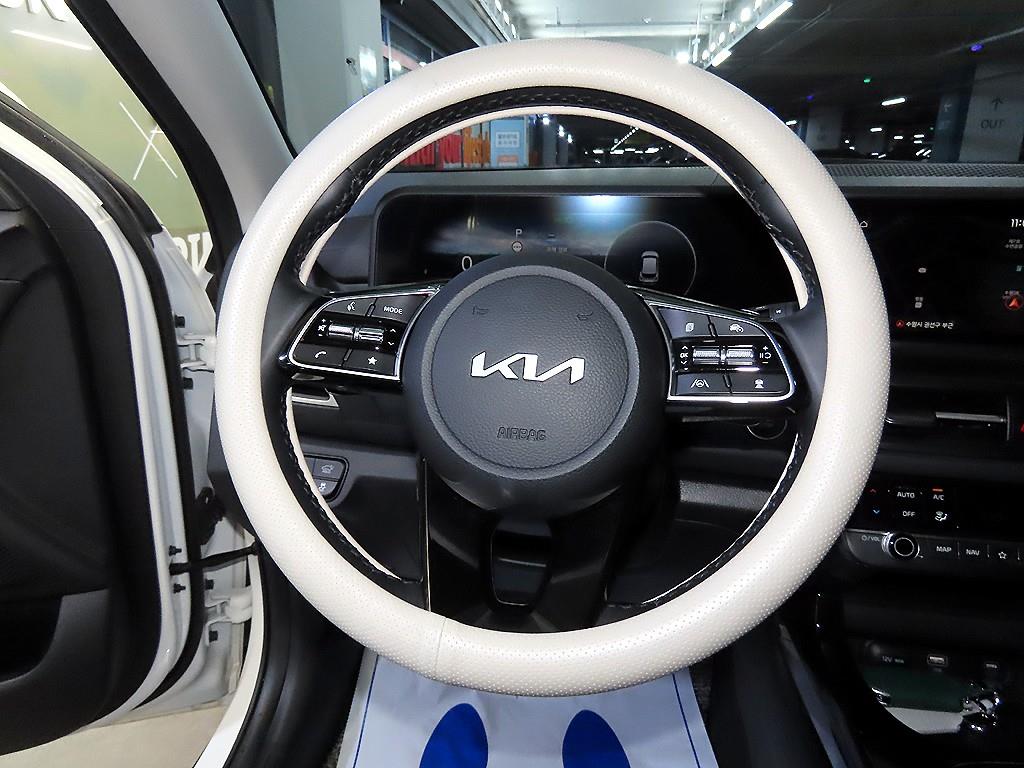 KIA Seltos - Vista 8