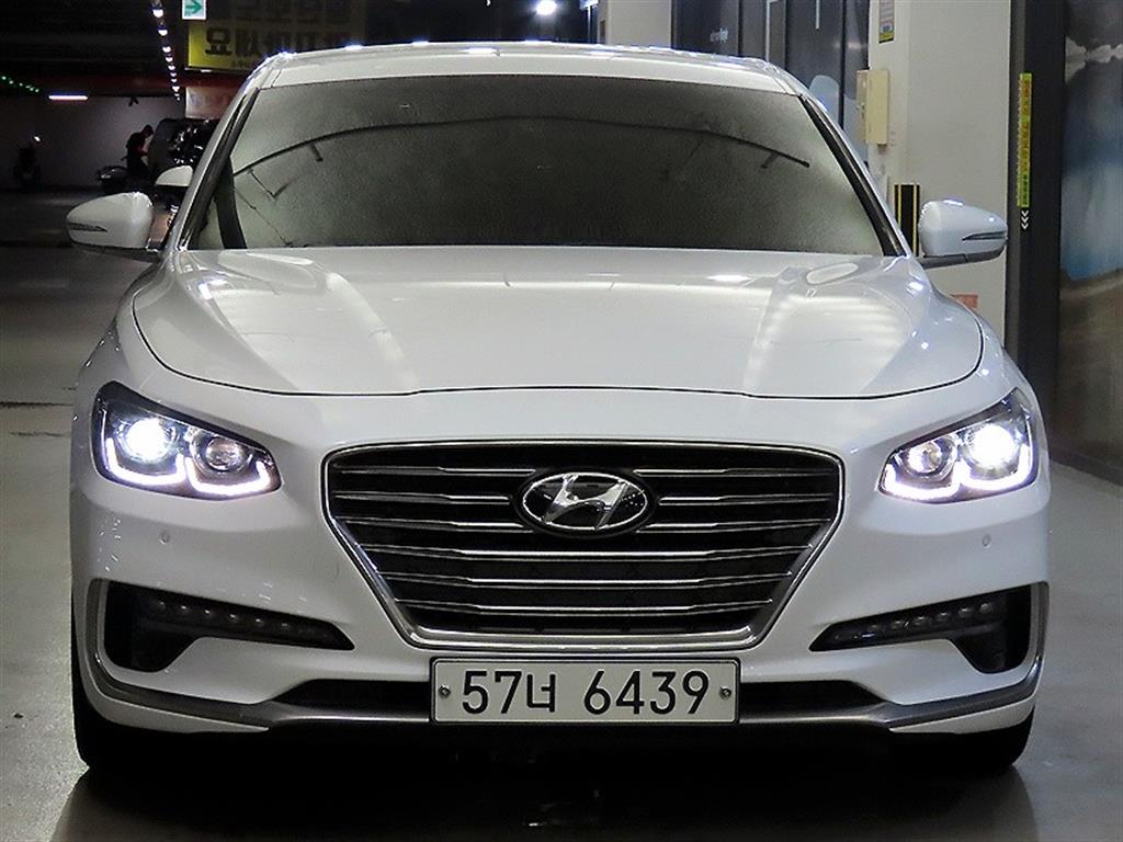 HYUNDAI Grandeur - Vista 2