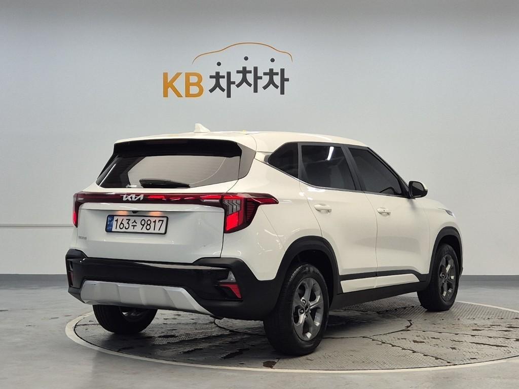 KIA Seltos - Vista 3