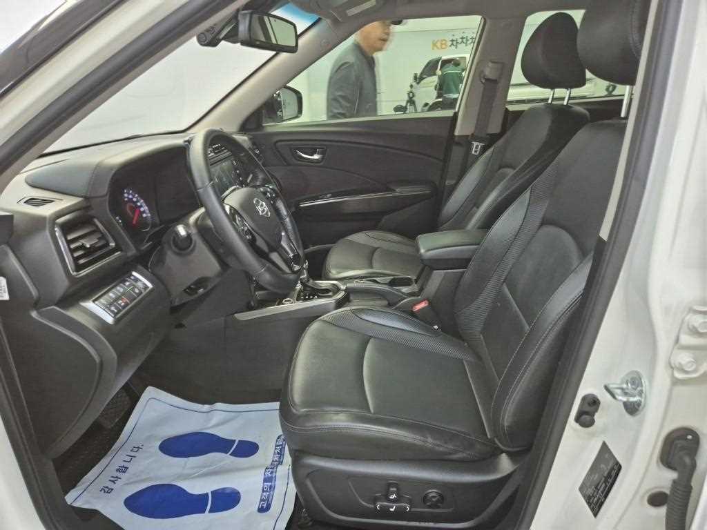 Ssangyong Tivoli - Vista 11