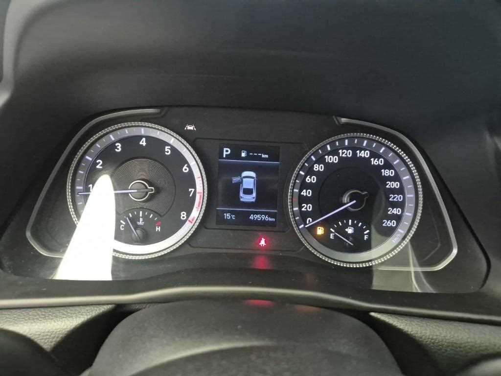 HYUNDAI Sonata - Vista 6