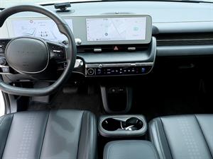 HYUNDAI Ioniq 5 - Vista 8