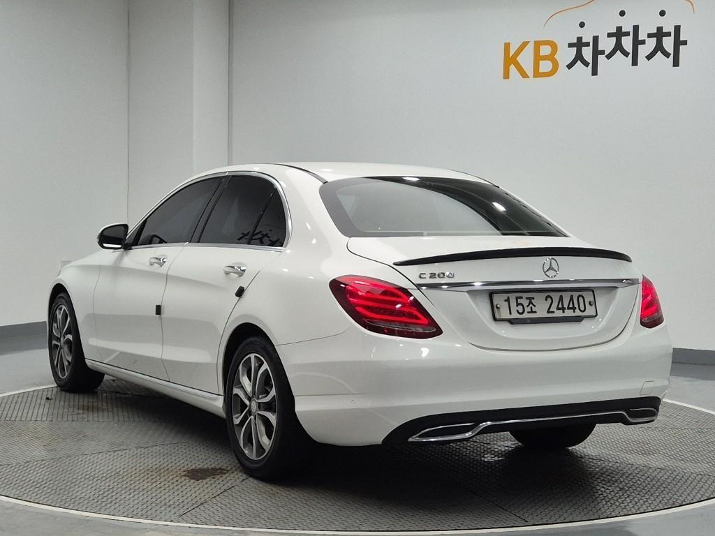 Mercedes Benz C Class - Vista 2