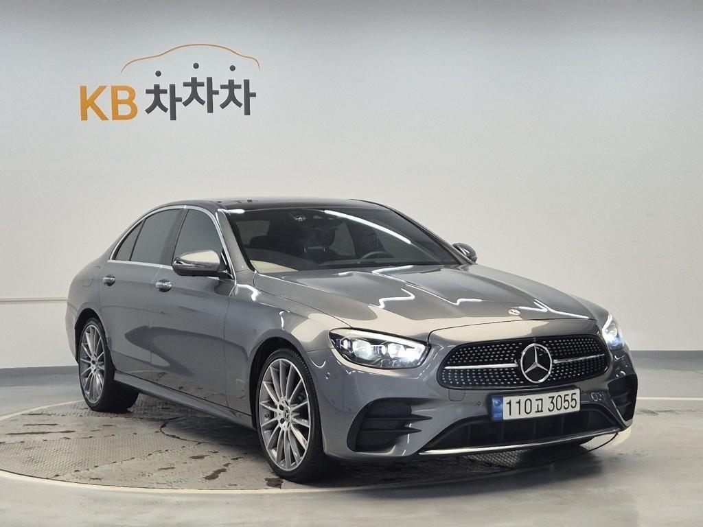 Mercedes Benz E class - Vista 4