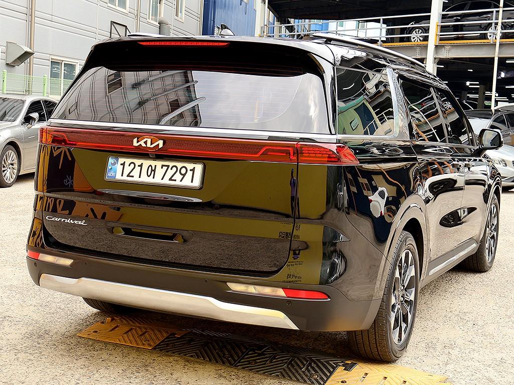 KIA Carnival - Vista 7