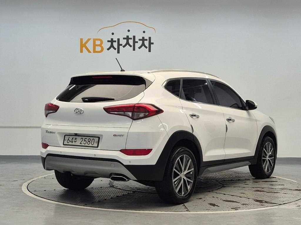 HYUNDAI Tucson - Vista 3