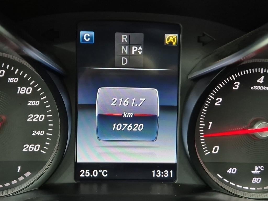 Mercedes Benz C Class - Vista 6