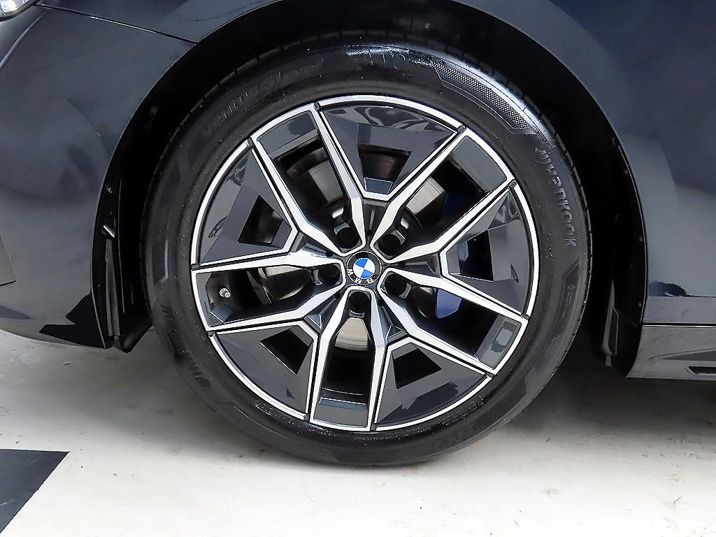 BMW 5 Series 2026 - Importación desde Corea - HF Imports Iquique - Foto 20