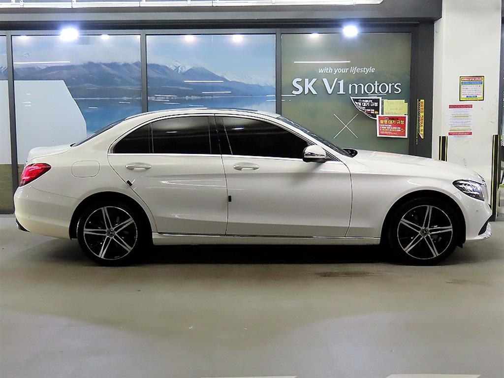 Mercedes Benz C Class - Vista 3