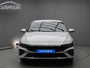 HYUNDAI Avante - Vista 2