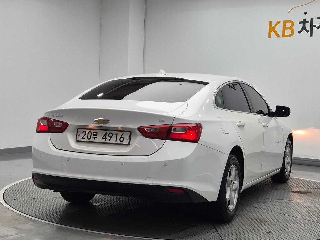 Chevrolet Malibu - Vista 2