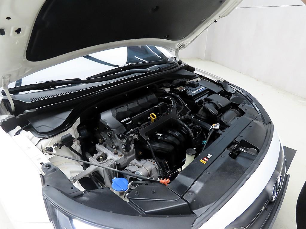 HYUNDAI Avante 2020 Blanco - Importación desde Corea - HF Imports Iquique - Foto 19