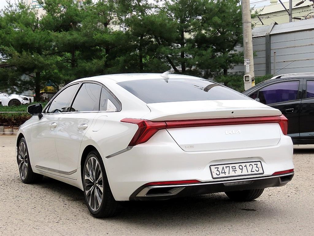 KIA K8 - Vista 3