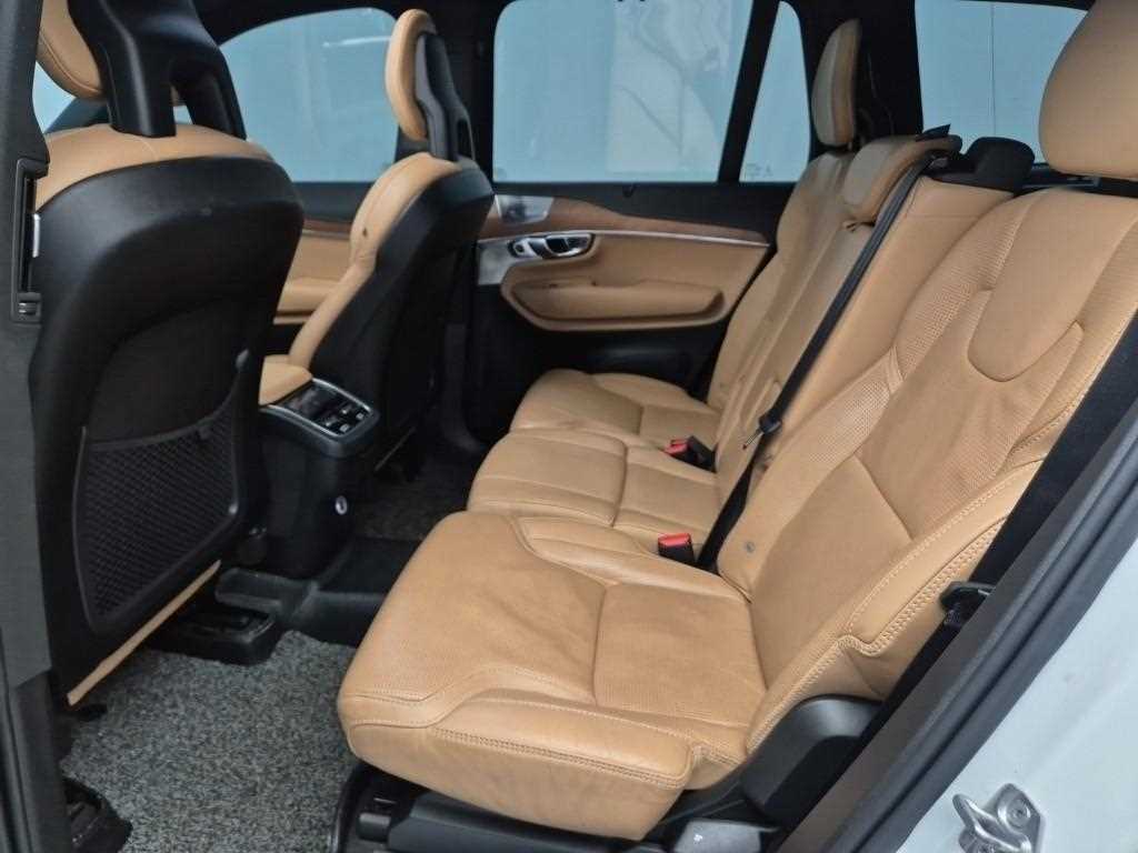 Volvo XC90 - Vista 12