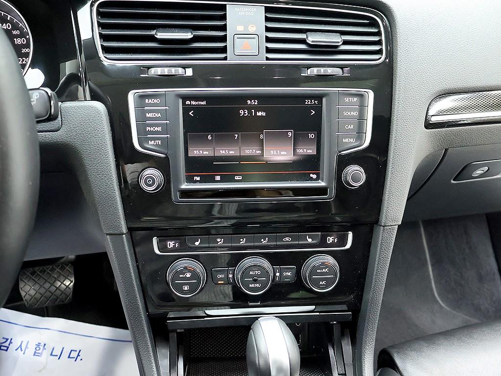 Volkswagen Golf 2016 Blanco - Importación desde Corea - HF Imports Iquique - Foto 9