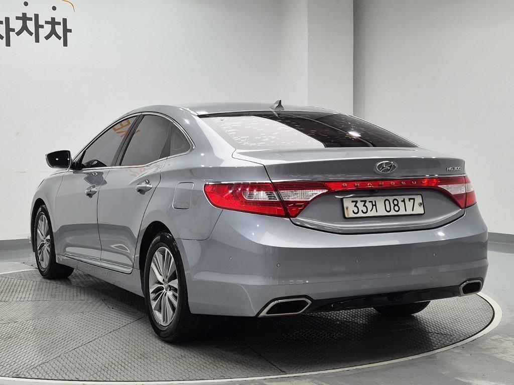 HYUNDAI Grandeur - Vista 2