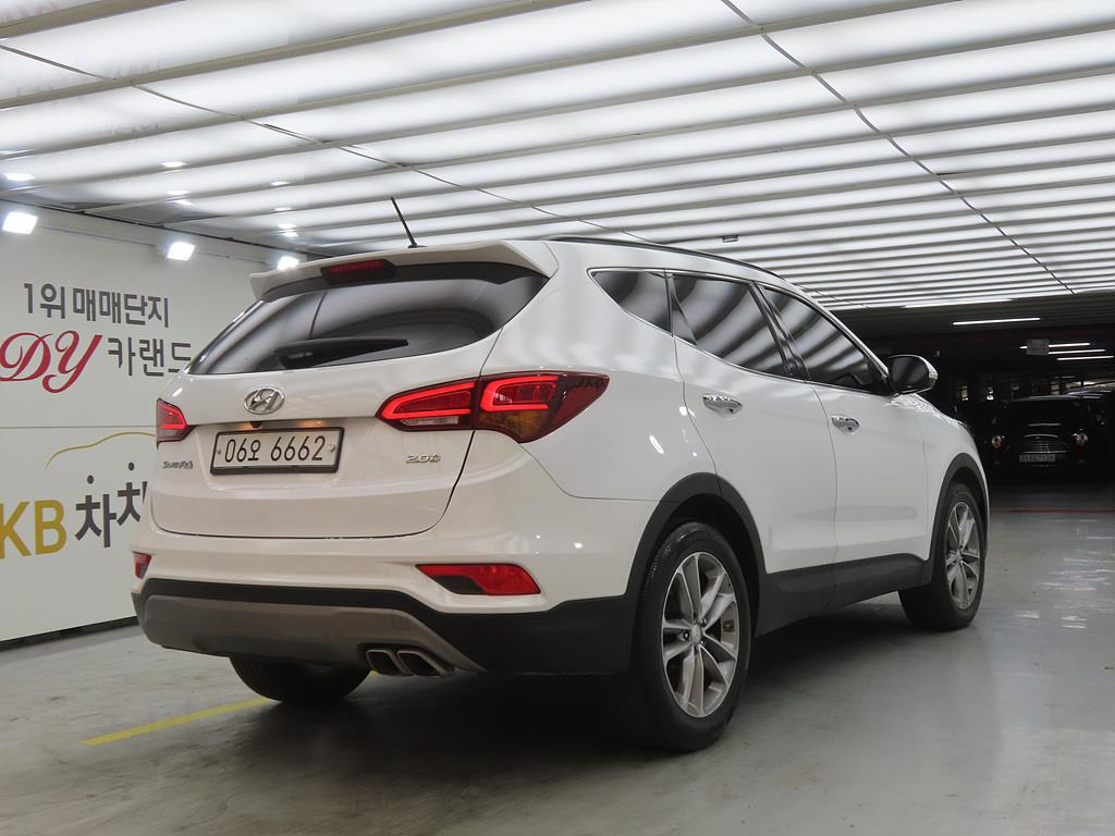 HYUNDAI Santa Fe - Vista 4