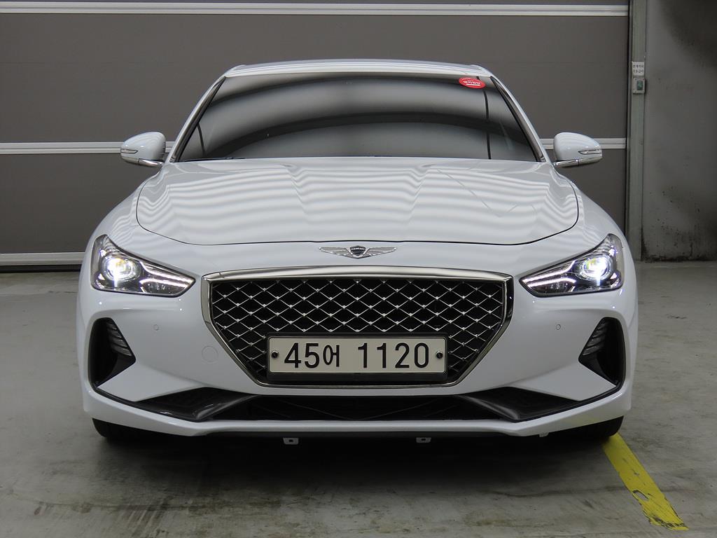 Genesis G70 - Vista 2