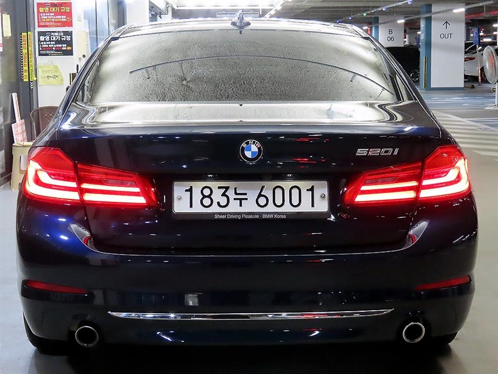 BMW 5 Series - Vista 5