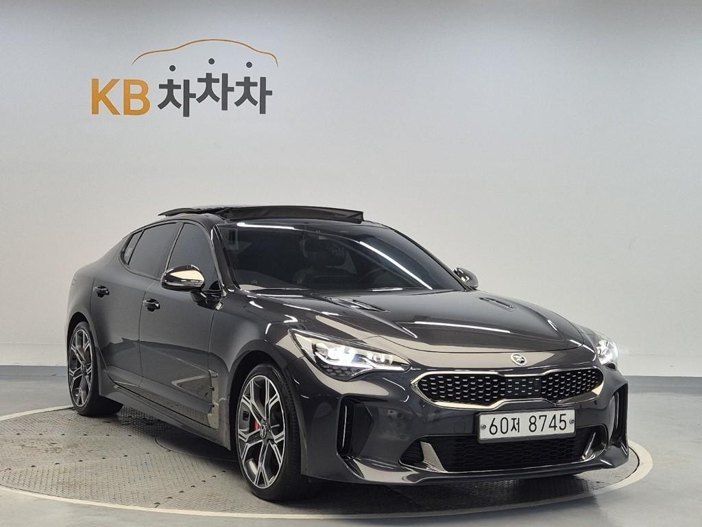 KIA Stinger - Vista 4
