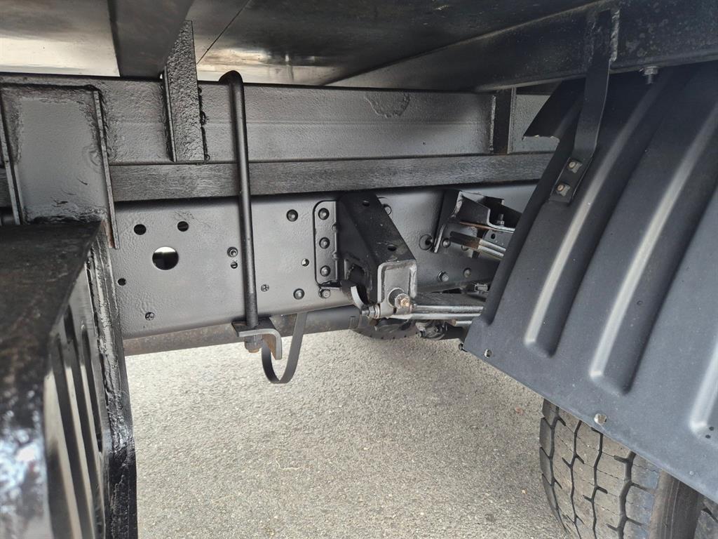 medium and large cargo truck - Vista 8