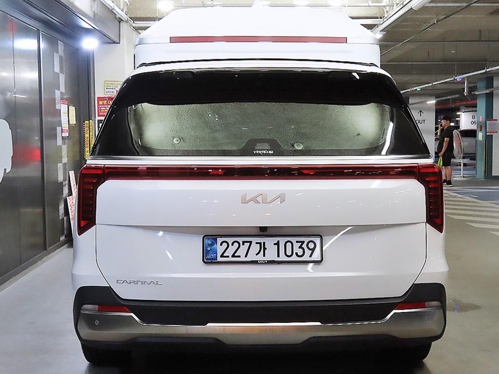 KIA Carnival - Vista 5