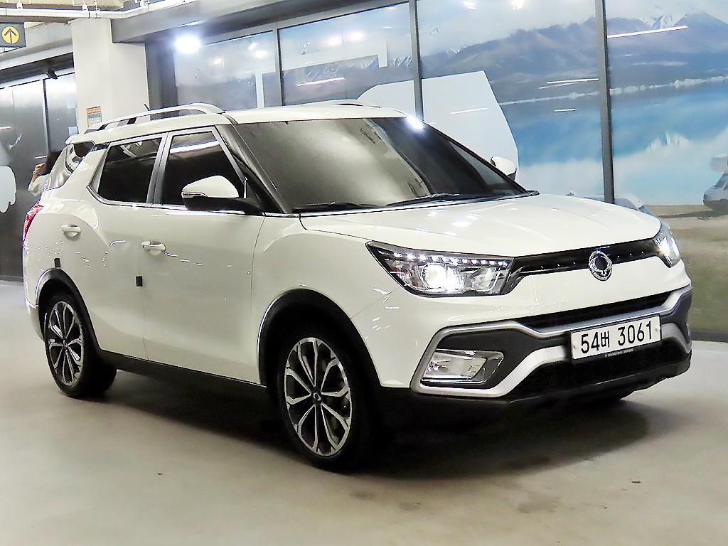 Ssangyong Tivoli 2018 Blanco - Importación desde Corea - HF Imports Iquique - Foto 1