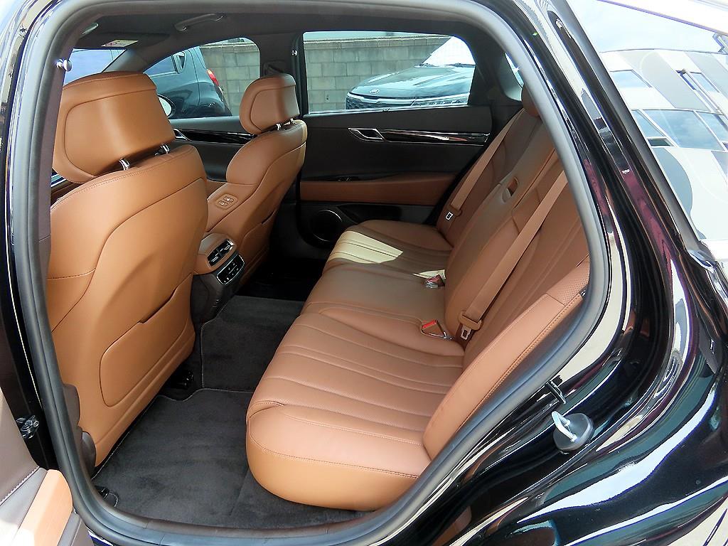 Genesis G80 - Vista 6