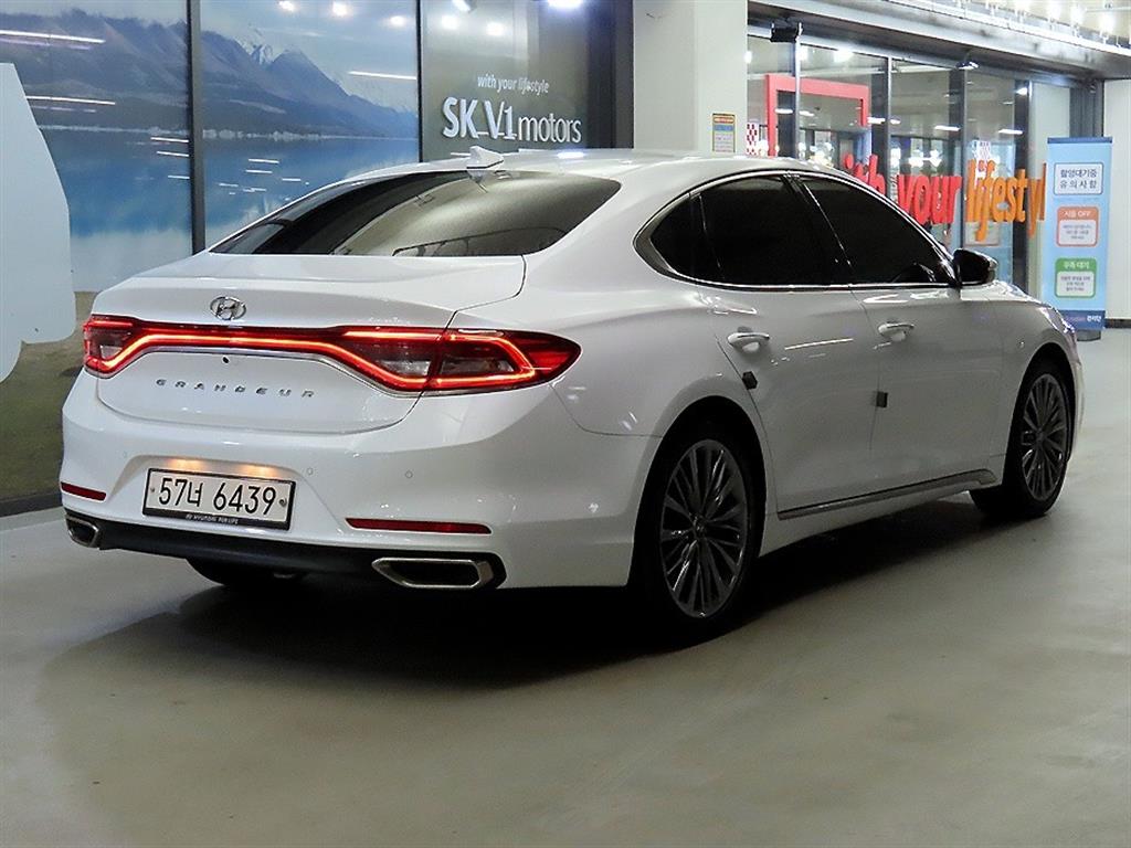 HYUNDAI Grandeur - Vista 4