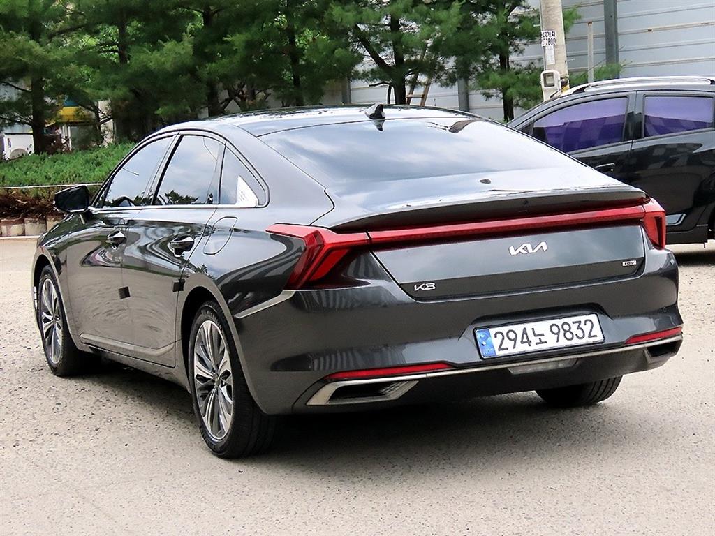 KIA K8 - Vista 3