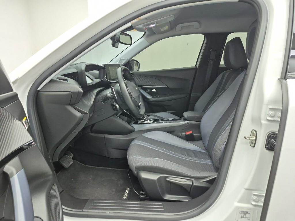 Peugeot 2008 - Vista 11