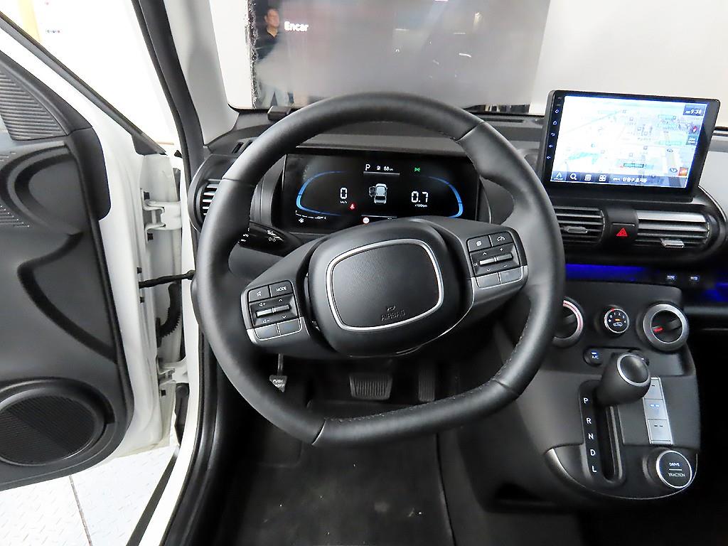 HYUNDAI Casper - Vista 9