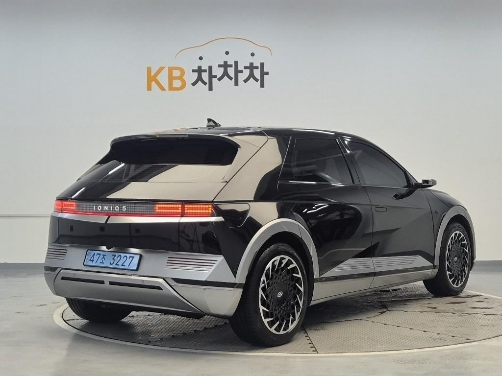 HYUNDAI Ioniq 5 - Vista 3