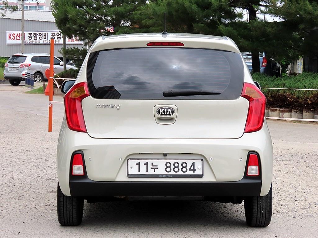 KIA Morning - Vista 4