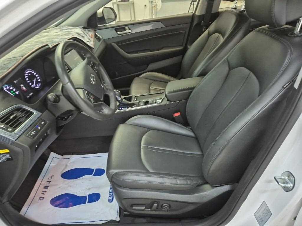 HYUNDAI Sonata - Vista 11
