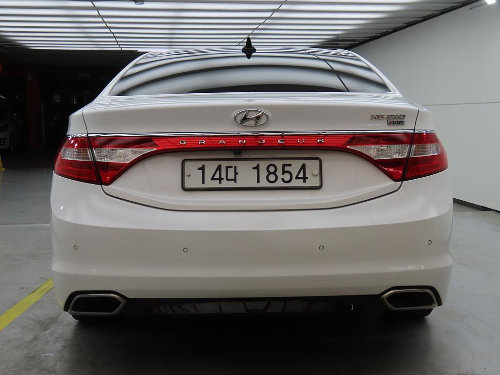 HYUNDAI Grandeur - Vista 4