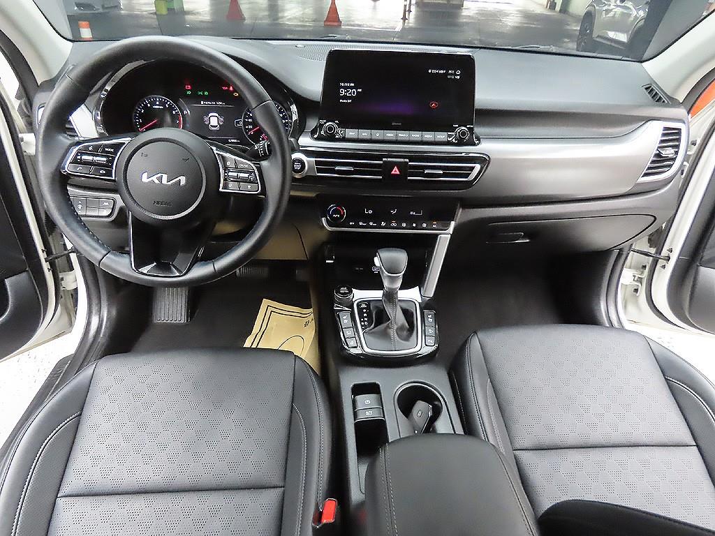 KIA Seltos 2023 Blanco - Importación desde Corea - HF Imports Iquique - Foto 11