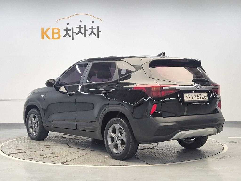 KIA Seltos - Vista 2