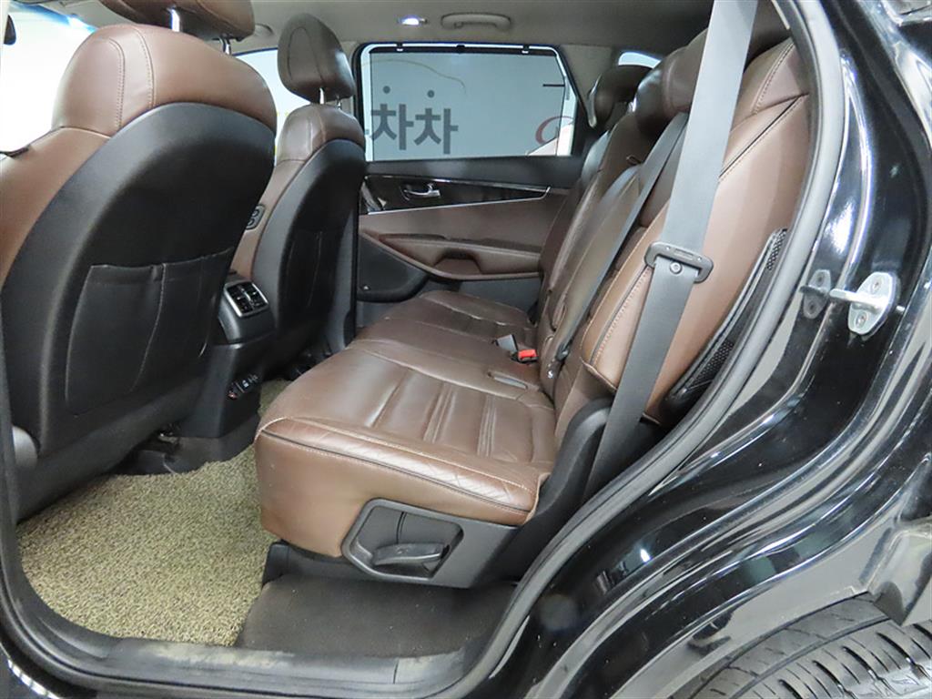 KIA Sorento - Vista 6