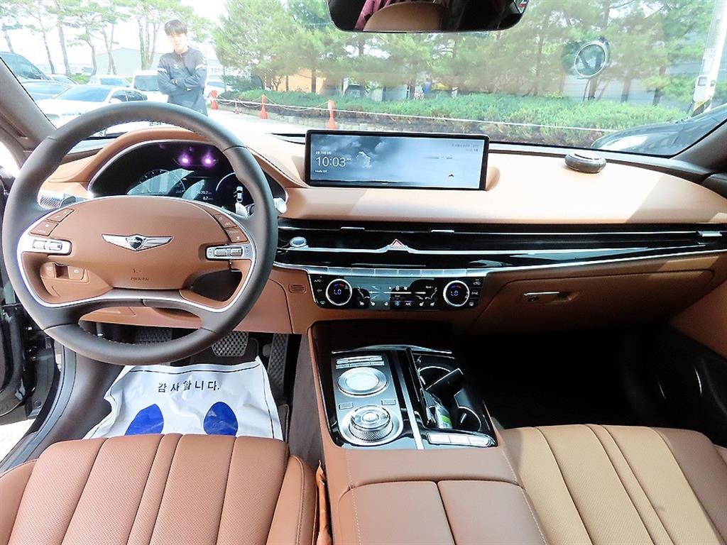 Genesis G80 - Vista 7